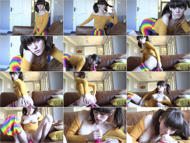 sydneyharwin-the-dog-sitter-full-length-this-is-one-of-my-bran Preview